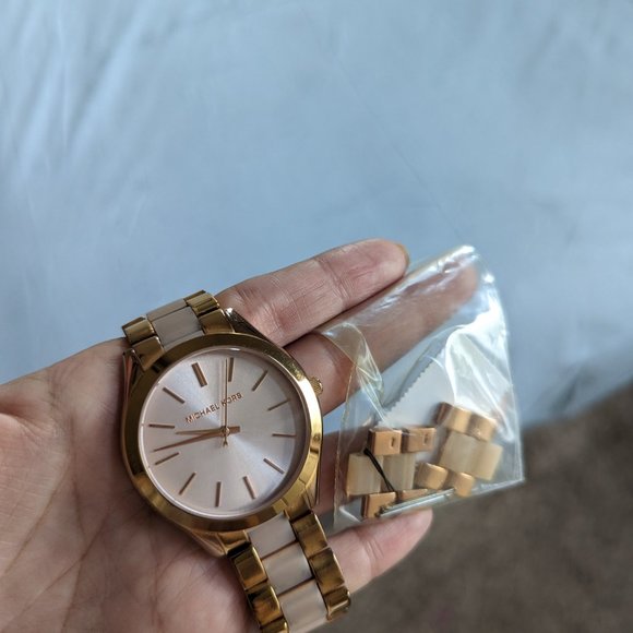 Michael kors watch - Picture 3 of 3